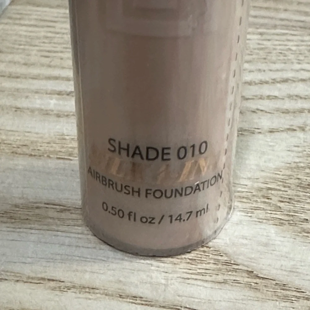 Luminess Silk 4-in-1‎ Shade 010 Airbrush Foundation .5 fl oz New Sealed